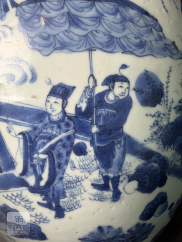 明崇祯 青花人物故事图莲子罐 - 图9